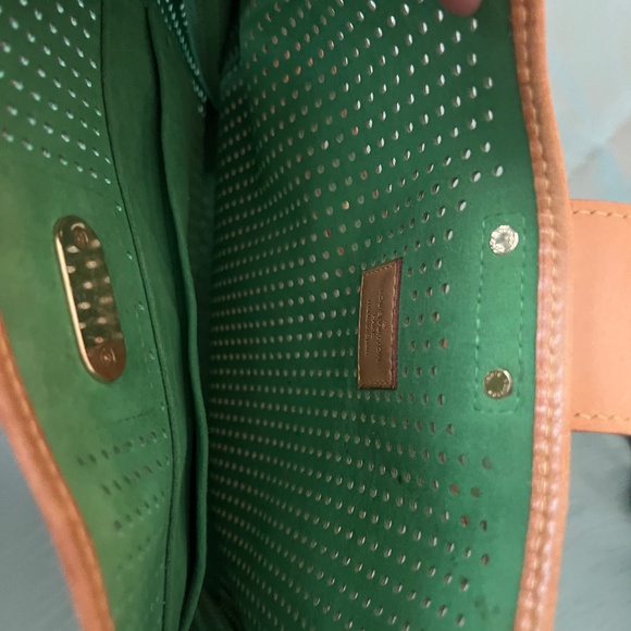 Louis Vuitton Green Interior Monogram Crossbody - Picture 3 of 10